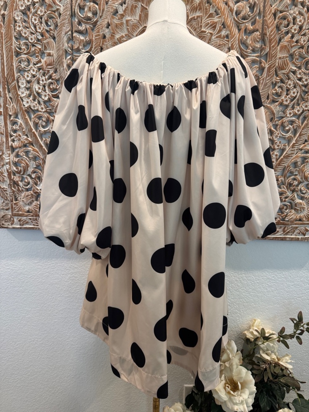 Fore Cream & Black Polka Dot Balloon Sleeves Mini Dress - Picture 3 of 13